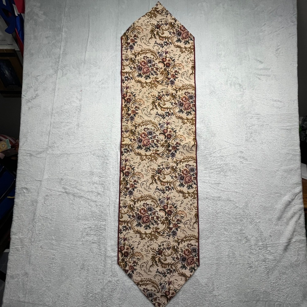 Vintage-Style Woven Tapestry Table Runner Beige Floral Victorian Scroll 51x12